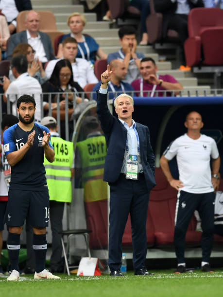 何在一支豪 何在一支豪